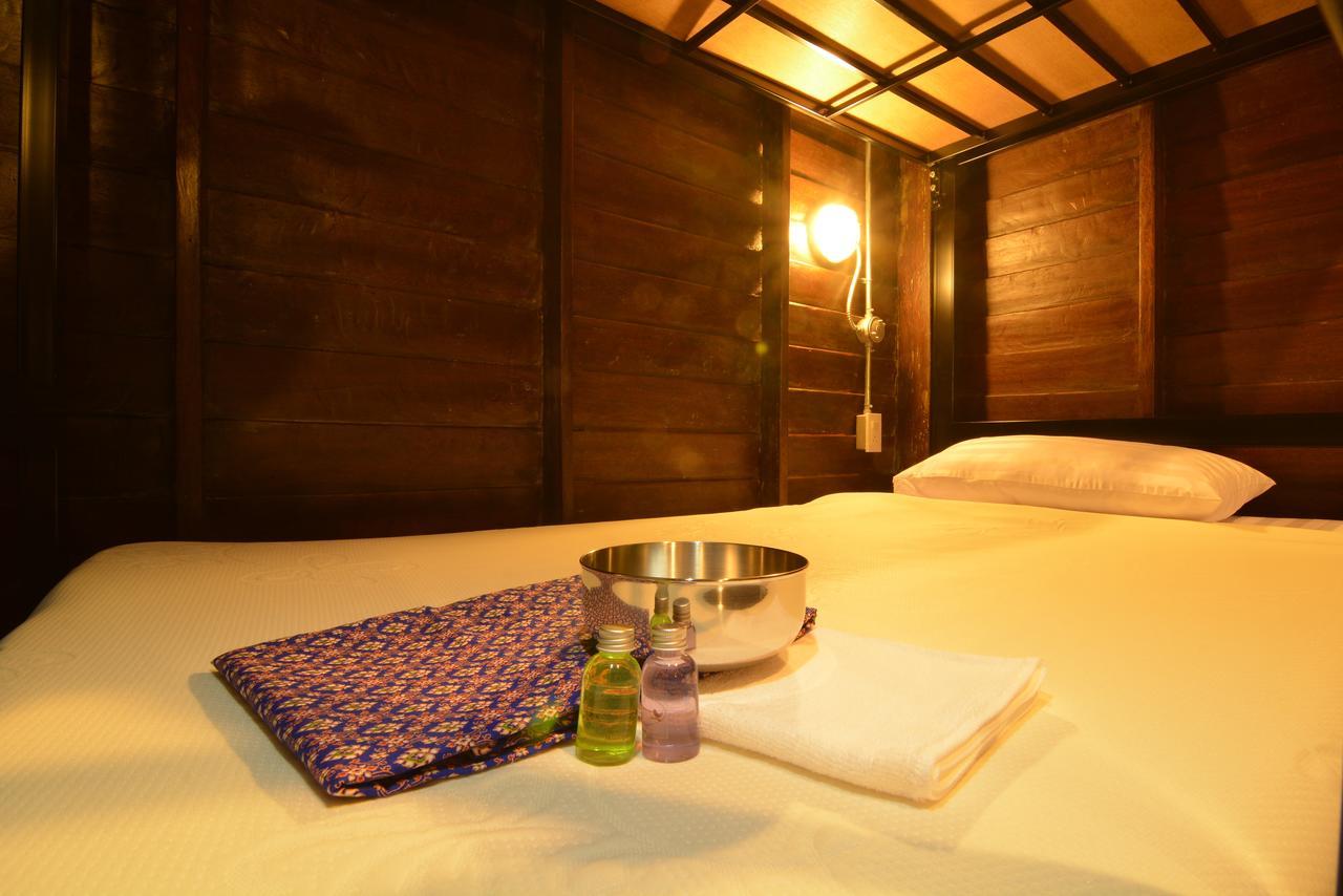 La Moon Hostel Bangkok Eksteriør billede
