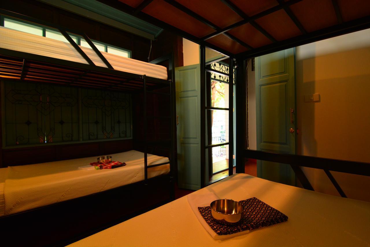La Moon Hostel Bangkok Eksteriør billede