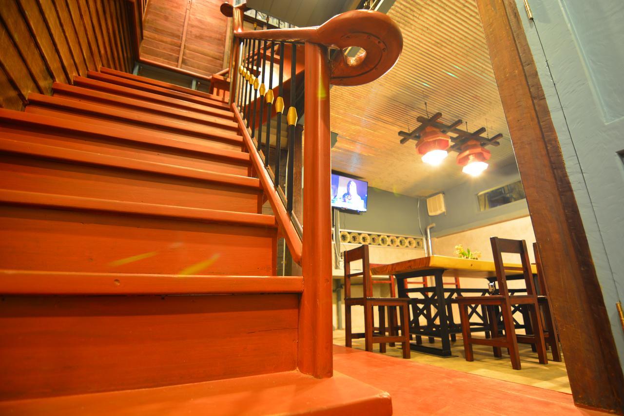 La Moon Hostel Bangkok Eksteriør billede