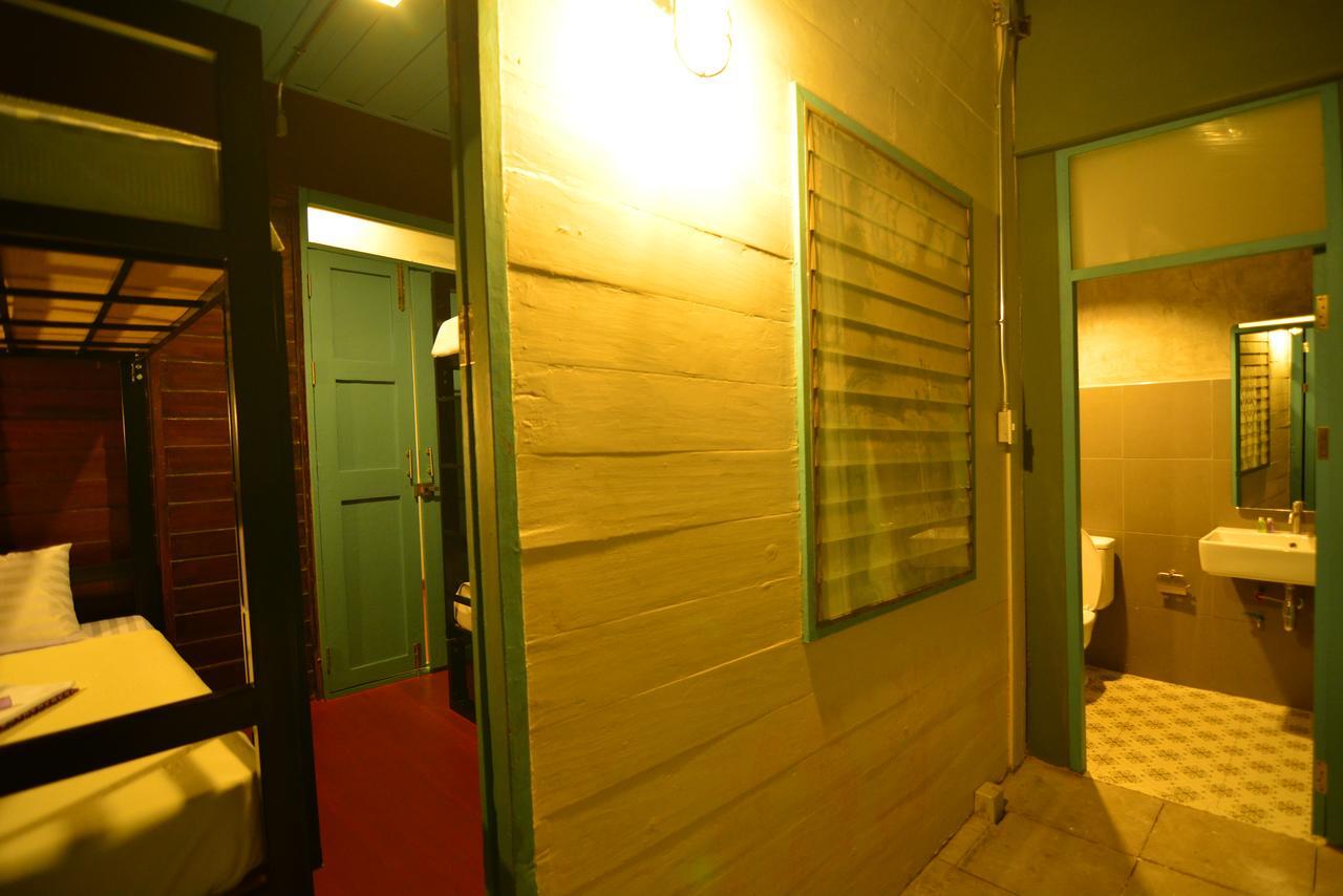 La Moon Hostel Bangkok Eksteriør billede
