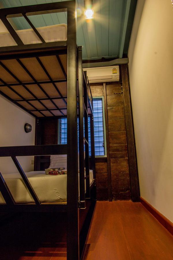 La Moon Hostel Bangkok Eksteriør billede